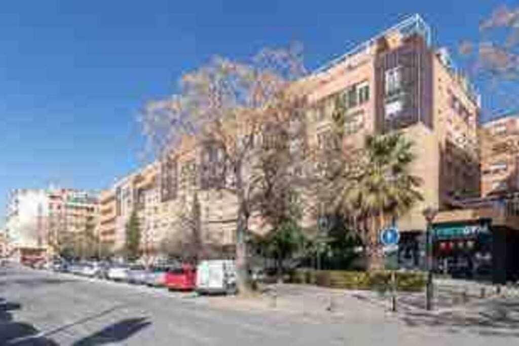 H&H Suite Train Station Apartament Granada Eksteriør billede